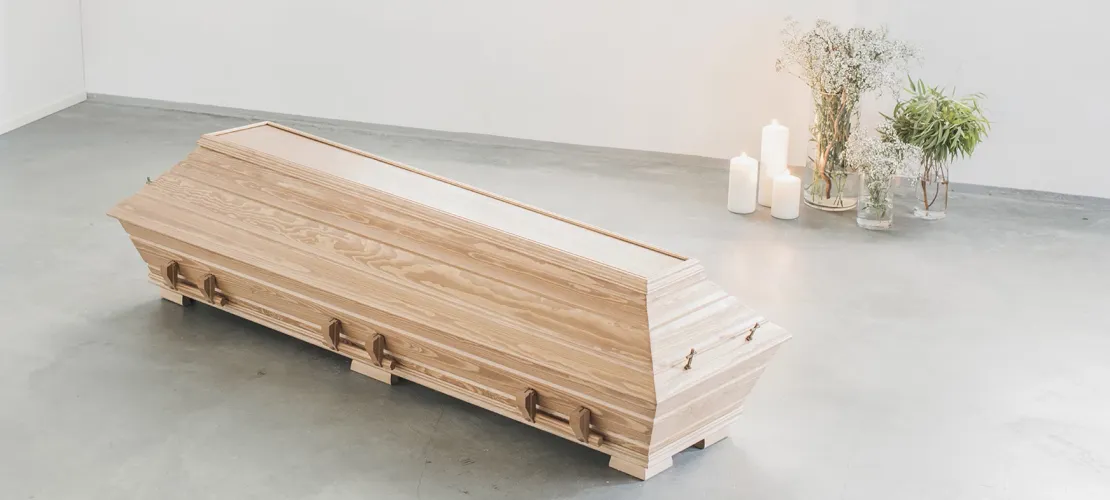 Puuarkku Punahonka H-44