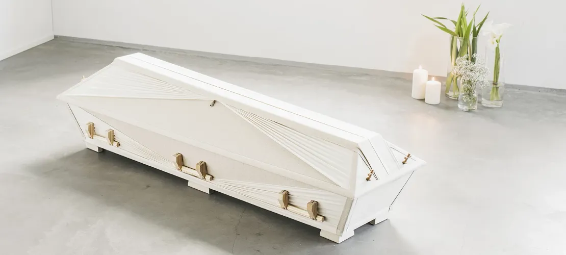 Verhoiltu arkku Pellava luonnonsilkkis&auml;de